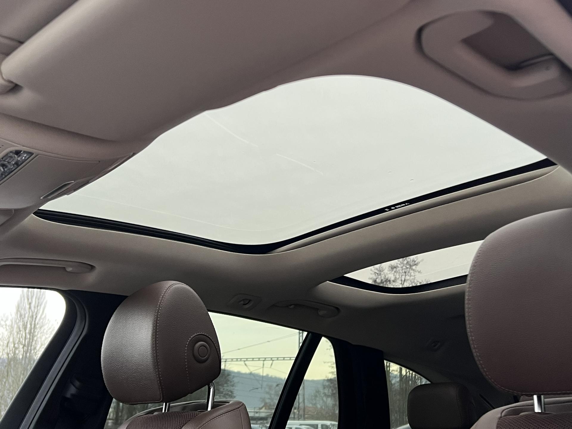 Mercedes-Benz Třídy E E 220D 4MATIC ALL TERRAIN – fotografie 19