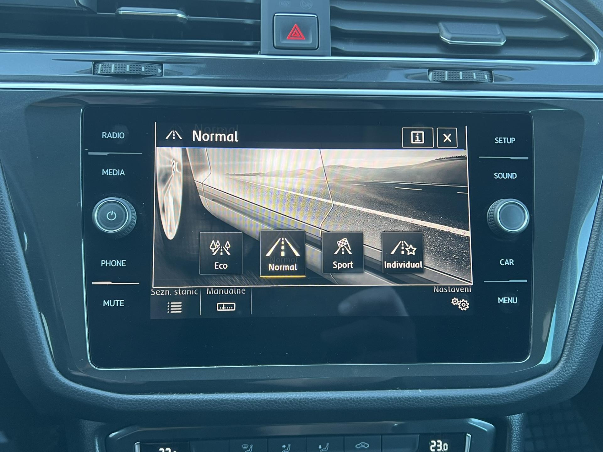 Volkswagen Tiguan 2.0 TDI 110KW DSG 4X4 – fotografie 20
