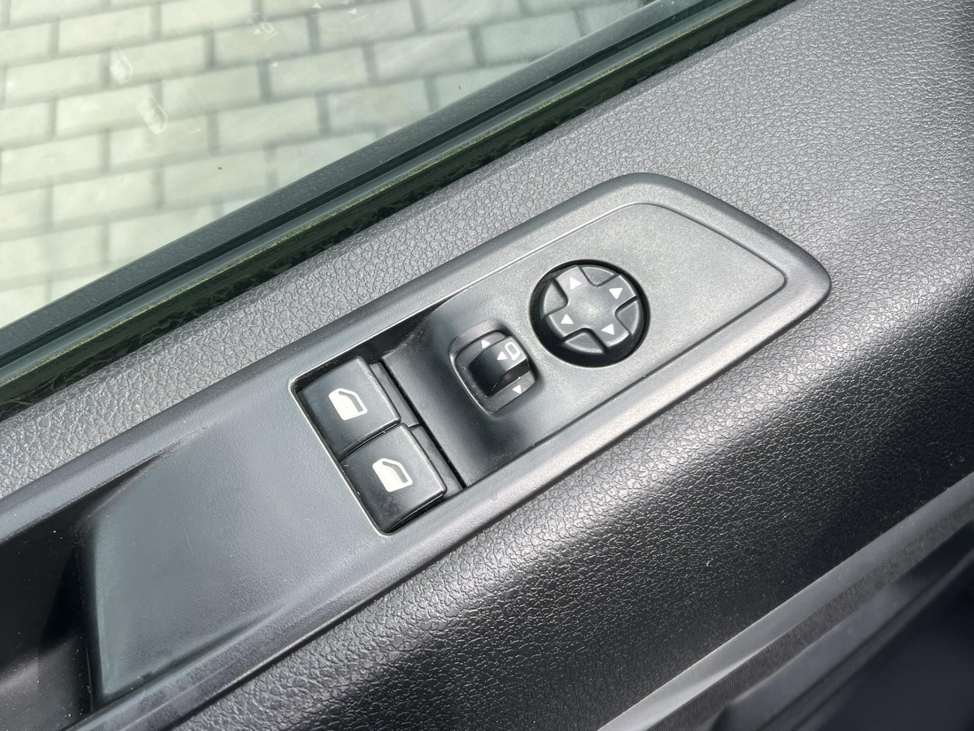 Citroën SpaceTourer 2.0HDi 130kW AUTOMAT DPH – fotografie 15