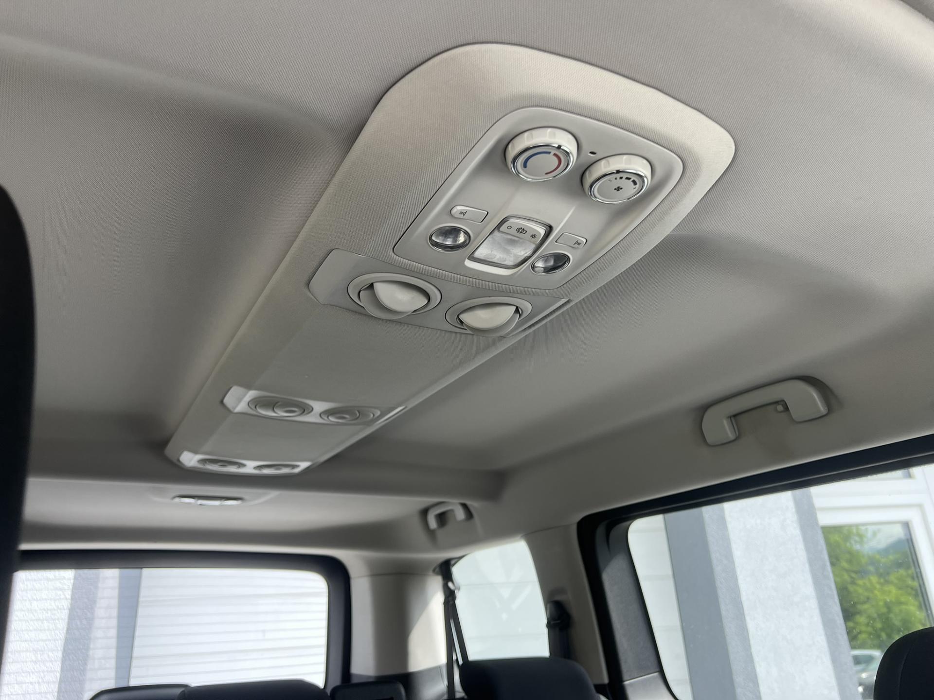 Citroën SpaceTourer 2.0HDi 130kW AUTOMAT DPH – fotografie 21