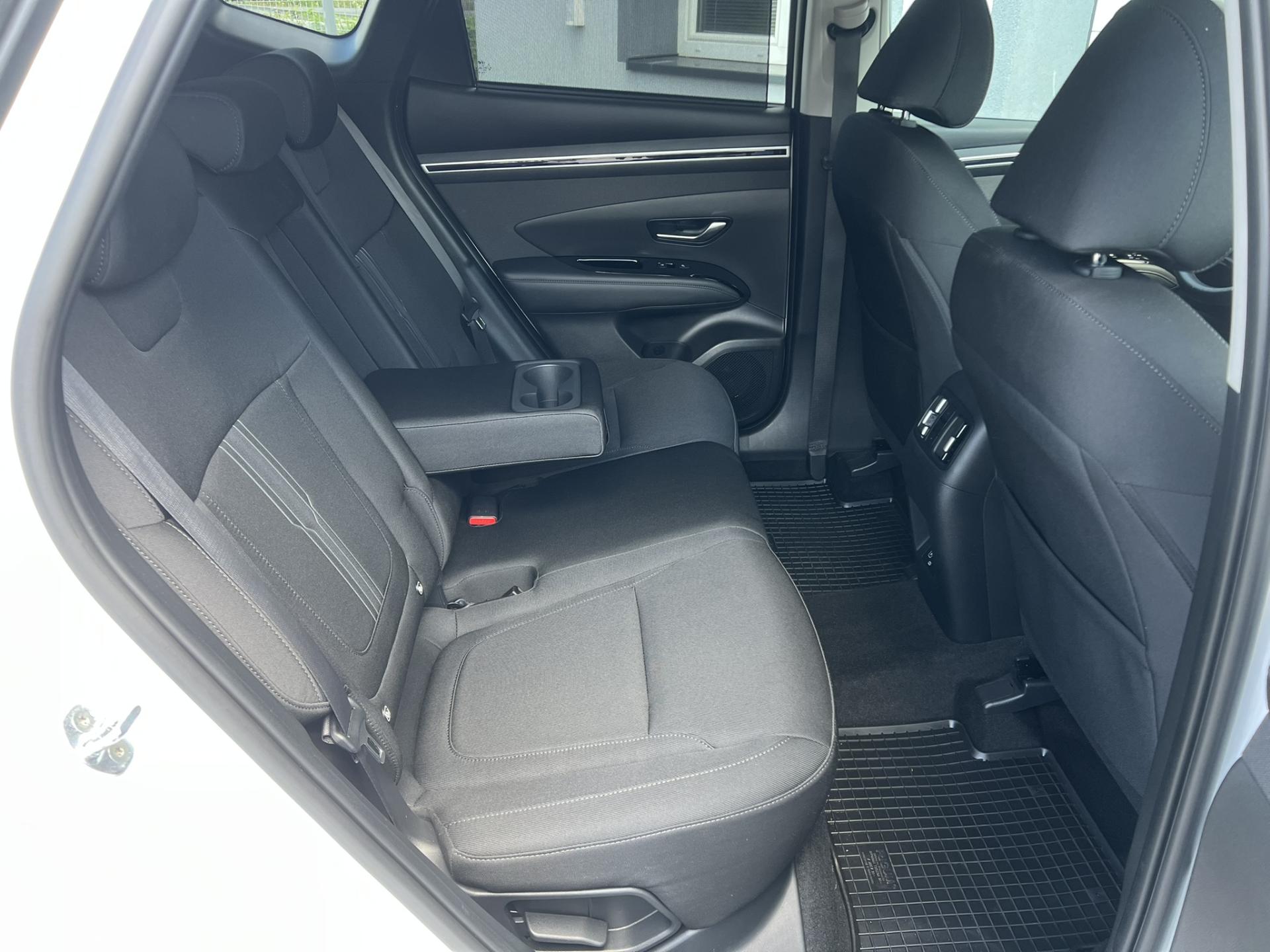 Hyundai Tucson 1.6CRDi 100kW STYLE 4x4 – fotografie 11