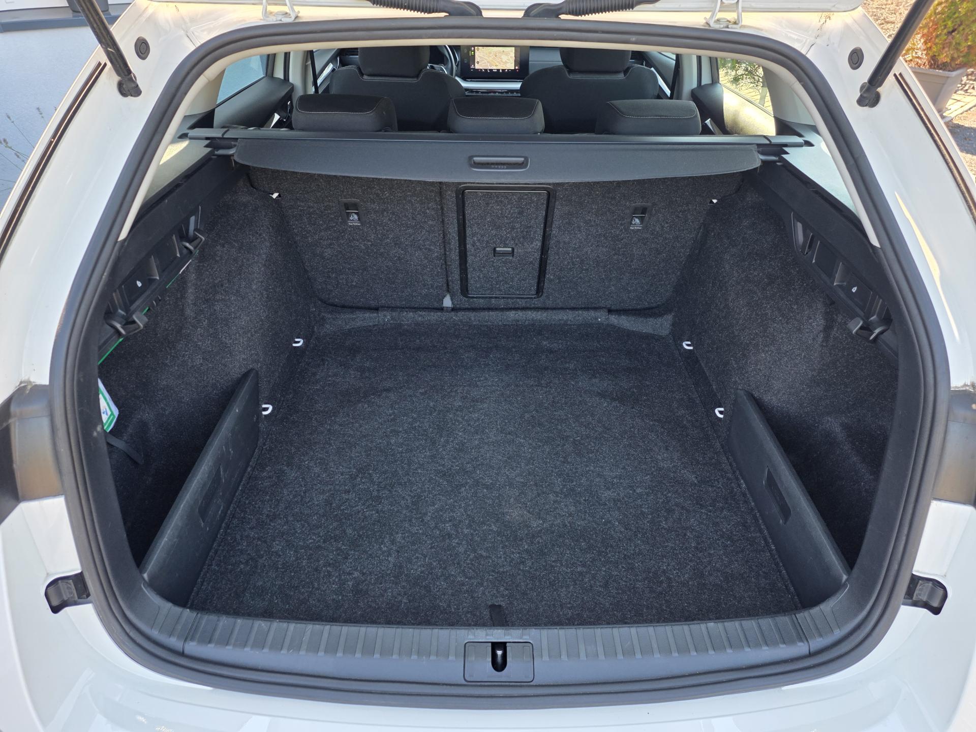 Škoda Octavia 1.5TSI 110kW DSG STYLE ČR NOVÉ – fotografie 18
