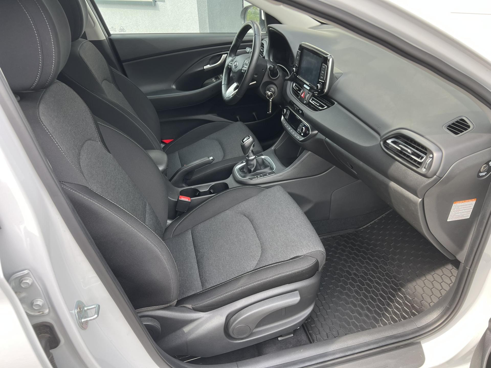 Hyundai i30 1.5T-GDi 118kW SMART ČR NOVÉ – fotografie 9