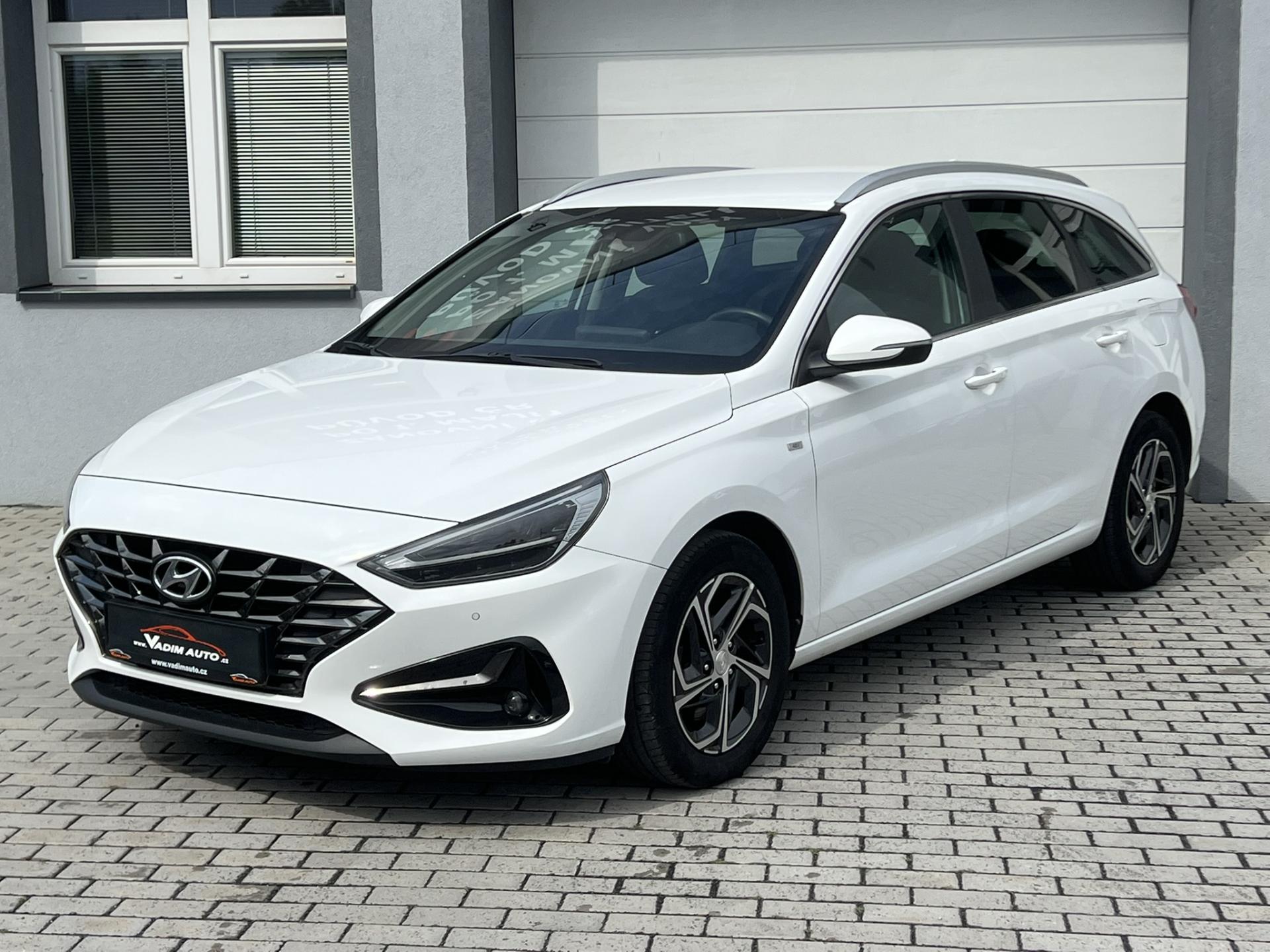 Hyundai i30 1.5T-GDi 118kW SMART ČR NOVÉ – fotografie 3