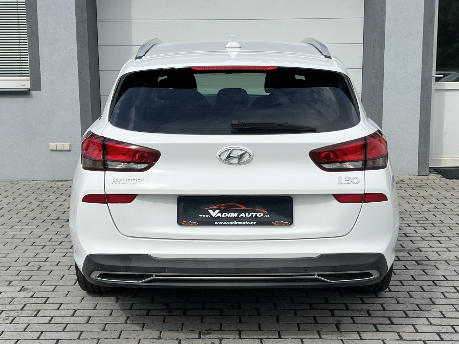 Hyundai i30 1.5T-GDi 118kW SMART ČR NOVÉ – fotografie 7