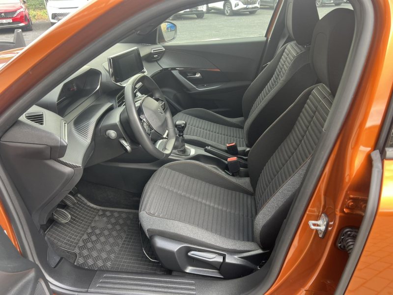 Peugeot 2008 1.2T 130K KAMERA ČR NOVÉ 1.MAJ – fotografie 8