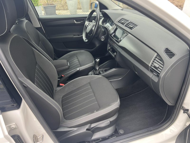 Škoda Fabia 1.0 TSI 70KW STYLE ČR 1MAJITEL – fotografie 9
