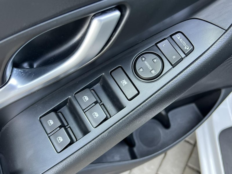 Hyundai i30 1.6CRDi 85kW SMART 1.MAJITEL – fotografie 15