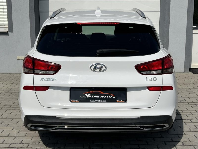 Hyundai i30 1.6CRDi 85kW SMART 1.MAJITEL – fotografie 7