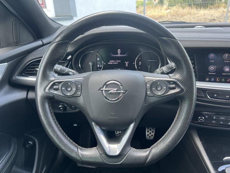 Opel Insignia 2.0CDTi 128kW AUTOMAT ELEGANCE – fotografie 13