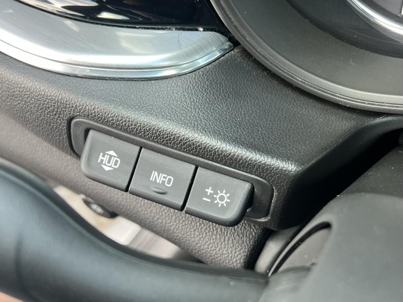 Opel Insignia 2.0CDTi 128kW AUTOMAT ELEGANCE – fotografie 22