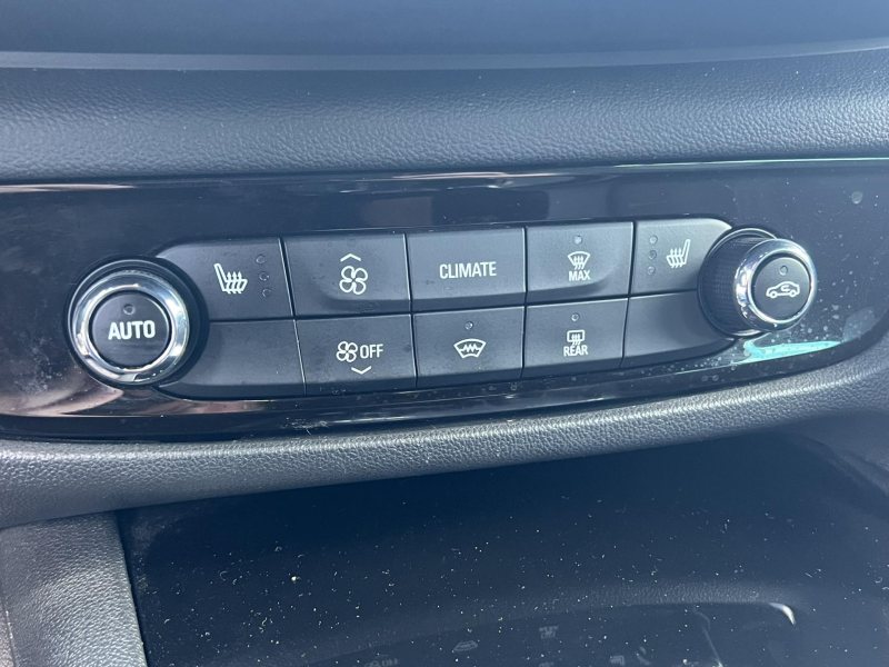 Opel Insignia 2.0CDTi 128kW AUTOMAT ELEGANCE – fotografie 18