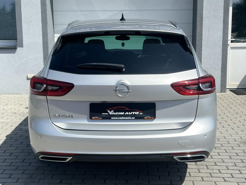 Opel Insignia 2.0CDTi 128kW AUTOMAT ELEGANCE – fotografie 7
