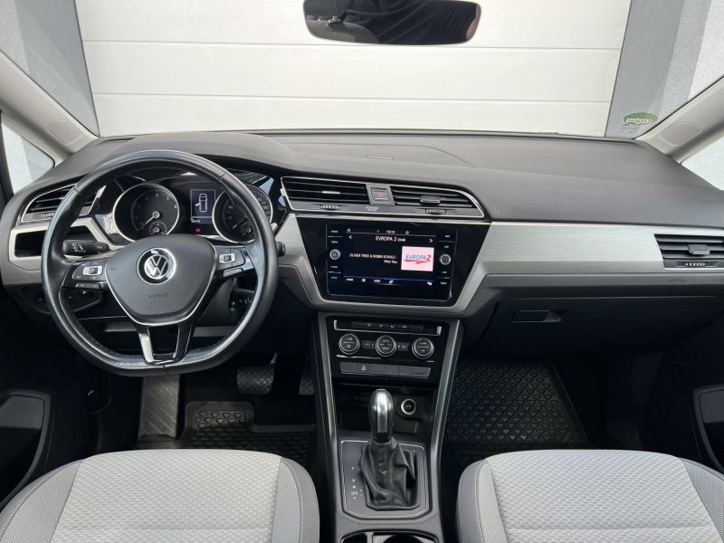 Volkswagen Touran 1.5TSI 110kW DSG 7.MÍST EVO – fotografie 13