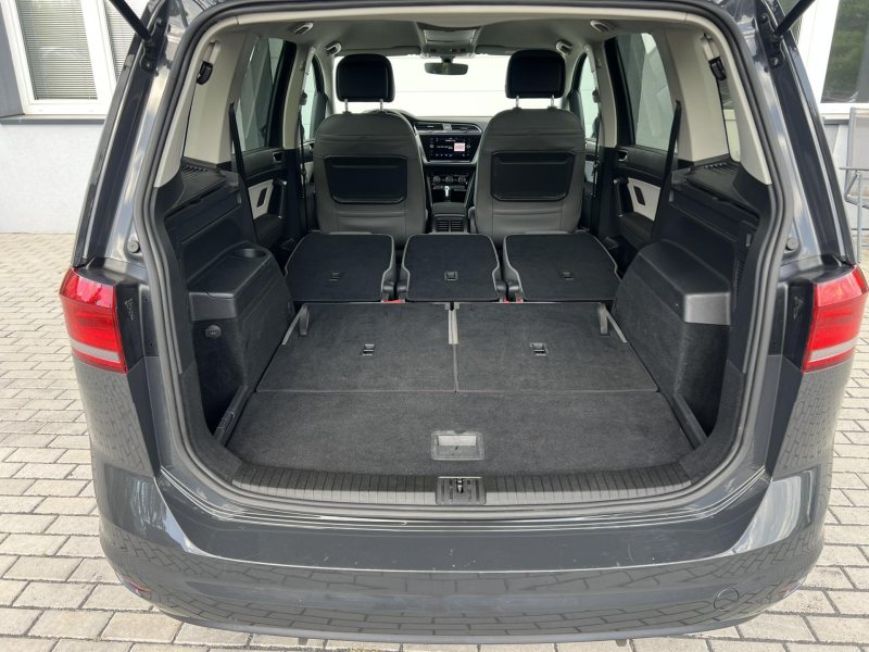 Volkswagen Touran 1.5TSI 110kW DSG 7.MÍST EVO – fotografie 21