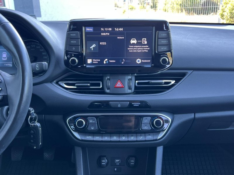 Hyundai i30 1.5T-GDi 118kW SMART KAMERA – fotografie 14