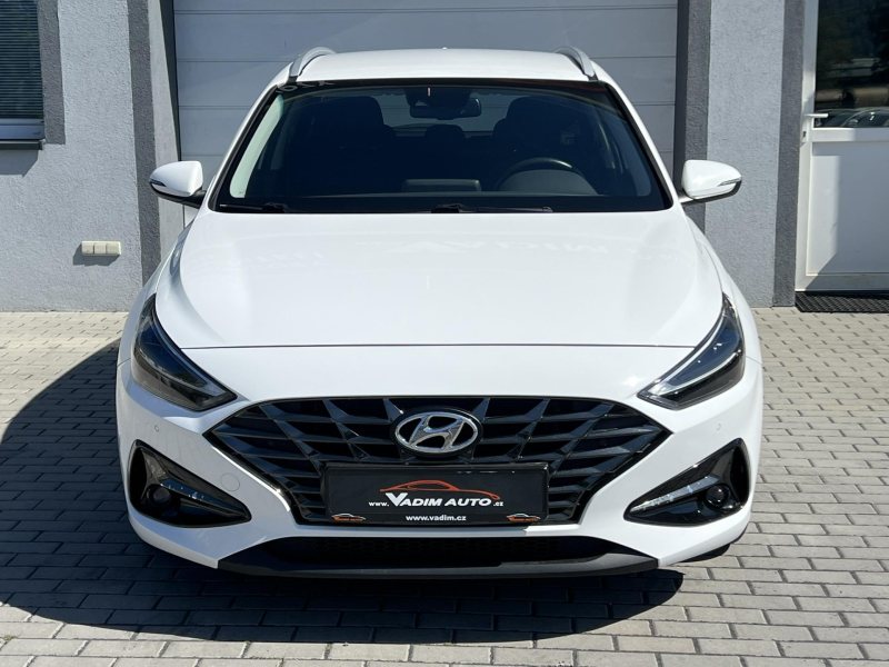 Hyundai i30 1.5T-GDi 118kW SMART KAMERA – fotografie 6