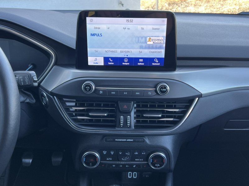 Ford Focus 1.5EcoBlue 88kW TITANIUM ČR – fotografie 14