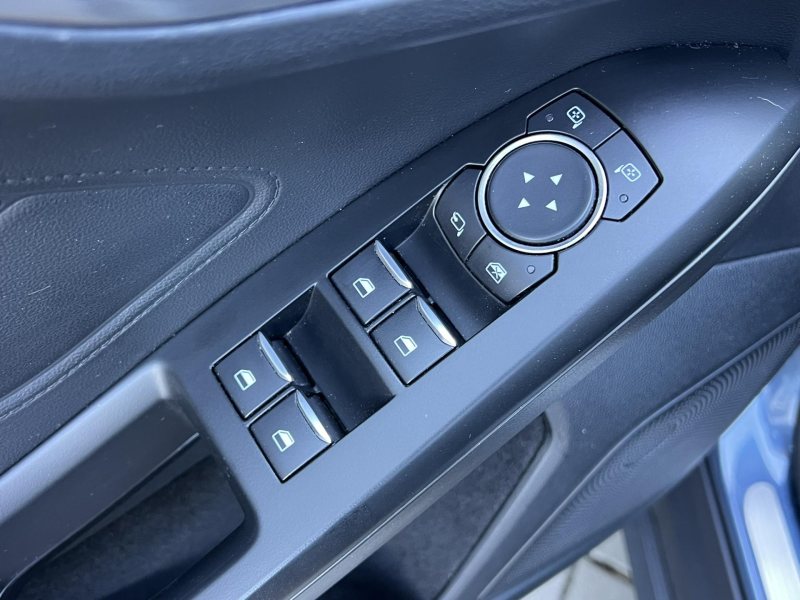 Ford Focus 1.5EcoBlue 88kW TITANIUM ČR – fotografie 18