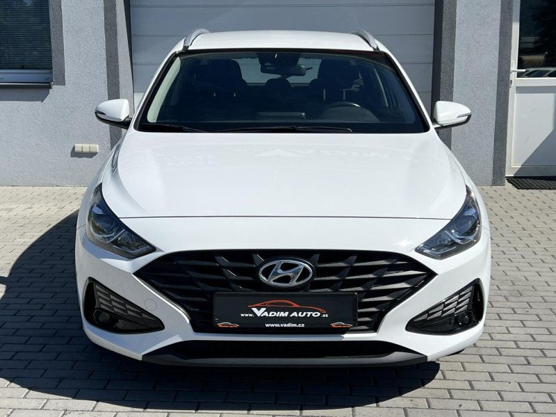 Hyundai i30 1.6CRDi COMFORT TAŽNÉ KAMERA – fotografie 6