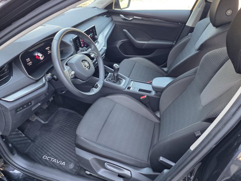 Škoda Octavia 2.0TDI AMBITON ČR NOVÉ 1.MAJ – fotografie 8