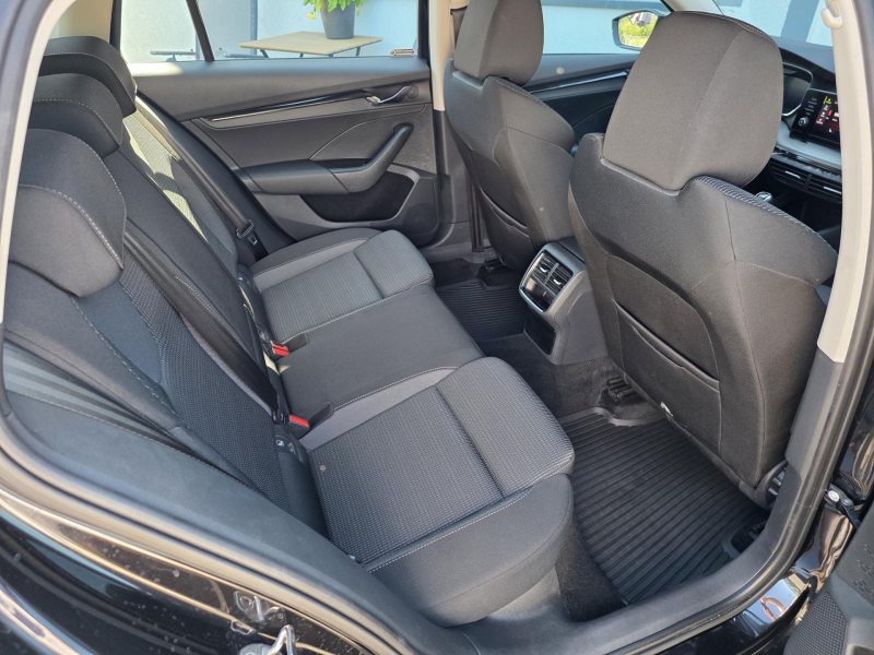 Škoda Octavia 2.0TDI AMBITON ČR NOVÉ 1.MAJ – fotografie 10