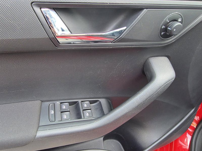 Škoda Fabia 1.0TSI 70kW STYLE ČR NOVÉ – fotografie 16