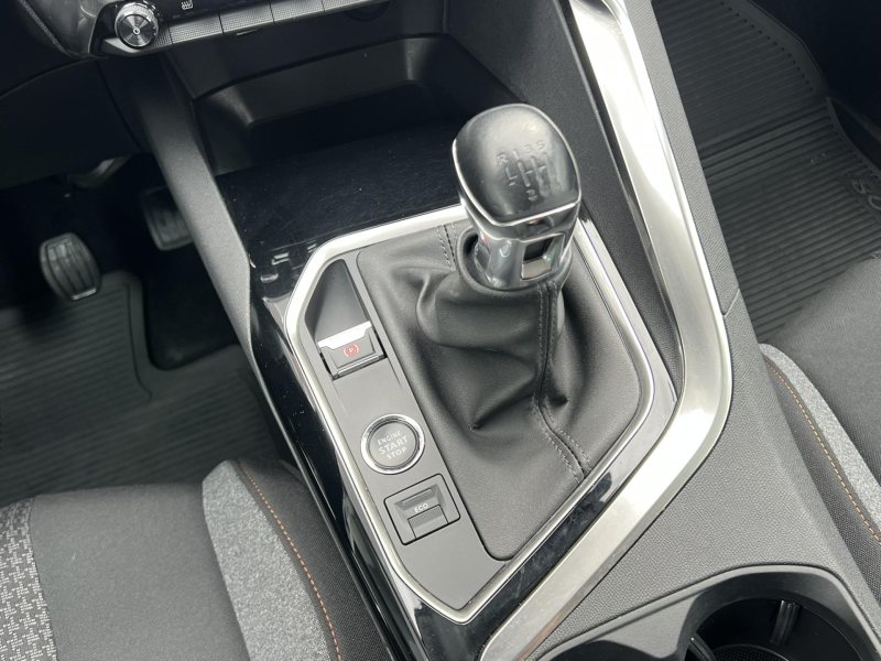Peugeot 3008 1.5 HDI 130 KAMERA ČR NOVÉ – fotografie 15