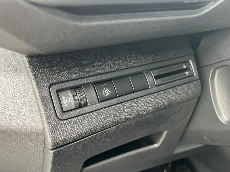 Peugeot 3008 1.5 HDI 130 KAMERA ČR NOVÉ – fotografie 17