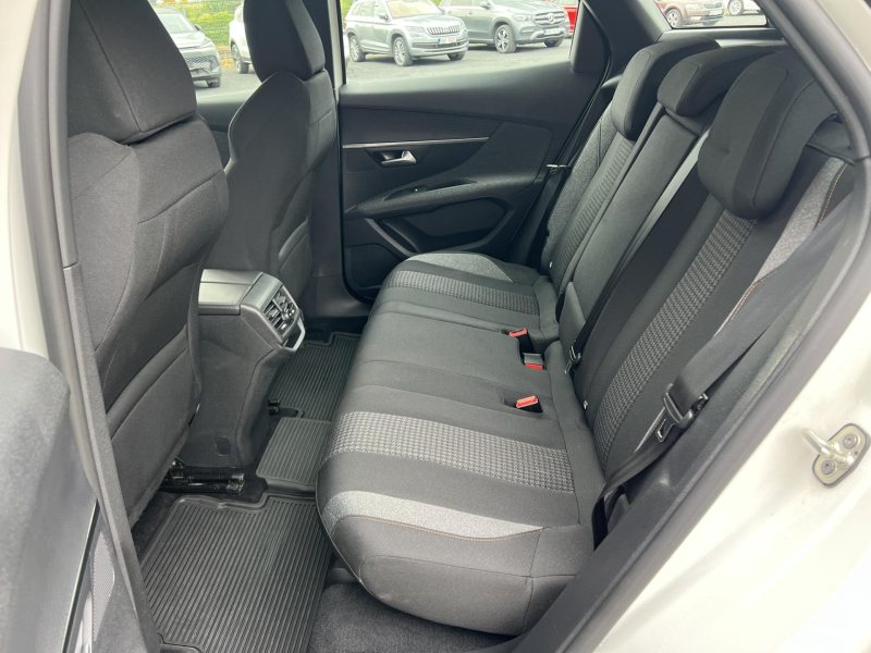 Peugeot 3008 1.5 HDI 130 KAMERA ČR NOVÉ – fotografie 10