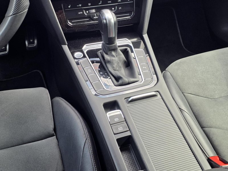Volkswagen Arteon Shooting Brake 2.0TDI DSG TAŽNÉ ČR NOVÉ – fotografie 14
