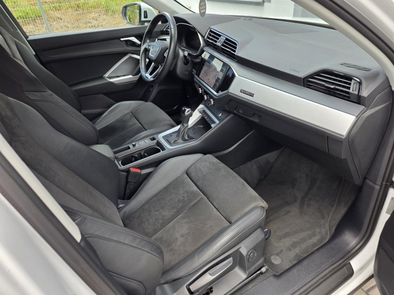 Audi Q3 SPORTBACK 2.0TFSI 140kW BUFÍK – fotografie 11