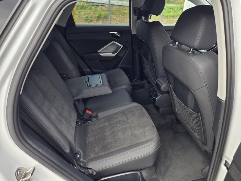 Audi Q3 SPORTBACK 2.0TFSI 140kW BUFÍK – fotografie 12