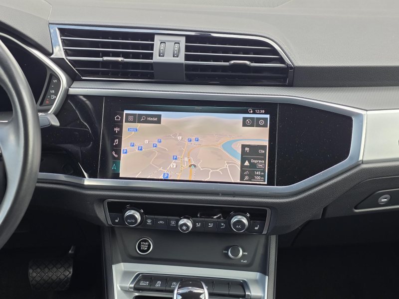 Audi Q3 SPORTBACK 2.0TFSI 140kW BUFÍK – fotografie 15