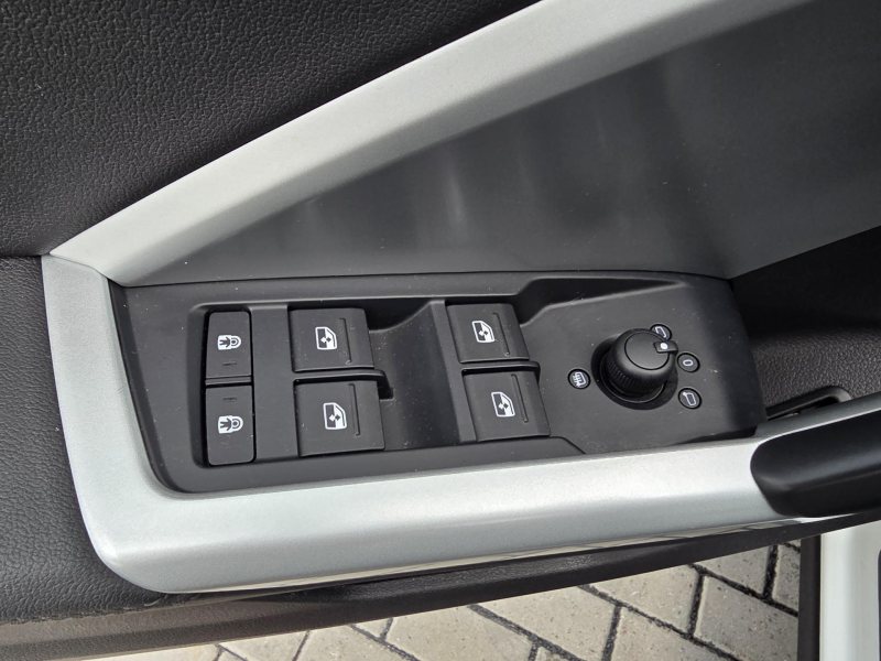 Audi Q3 SPORTBACK 2.0TFSI 140kW BUFÍK – fotografie 19