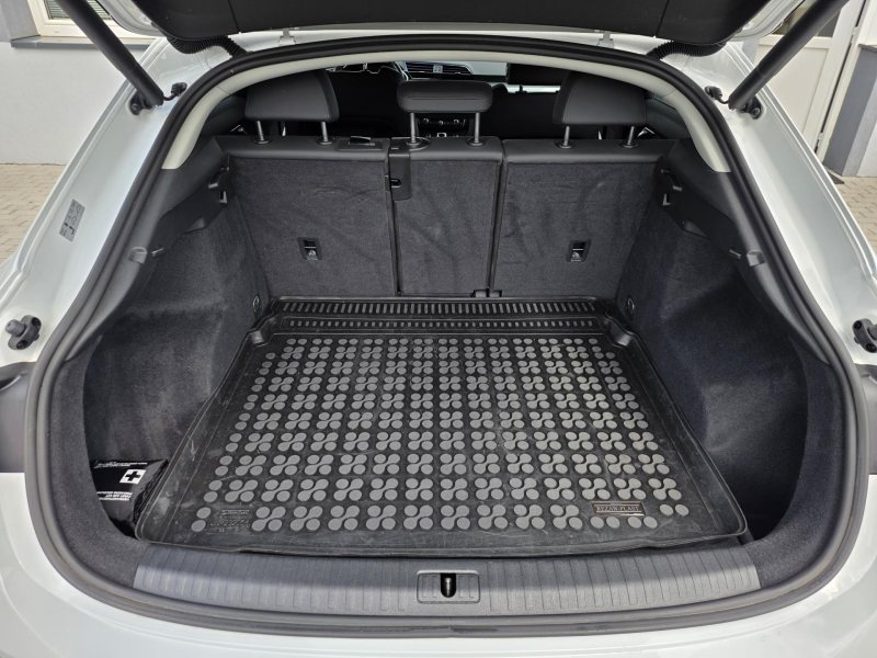 Audi Q3 SPORTBACK 2.0TFSI 140kW BUFÍK – fotografie 21