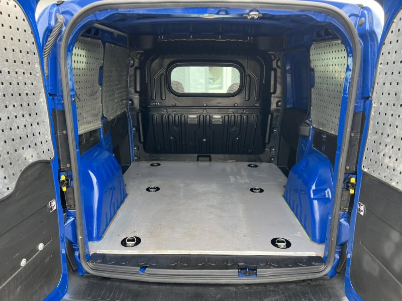 Fiat Dobló 1.4T CNG 88kW ČR NOVÉ – fotografie 13