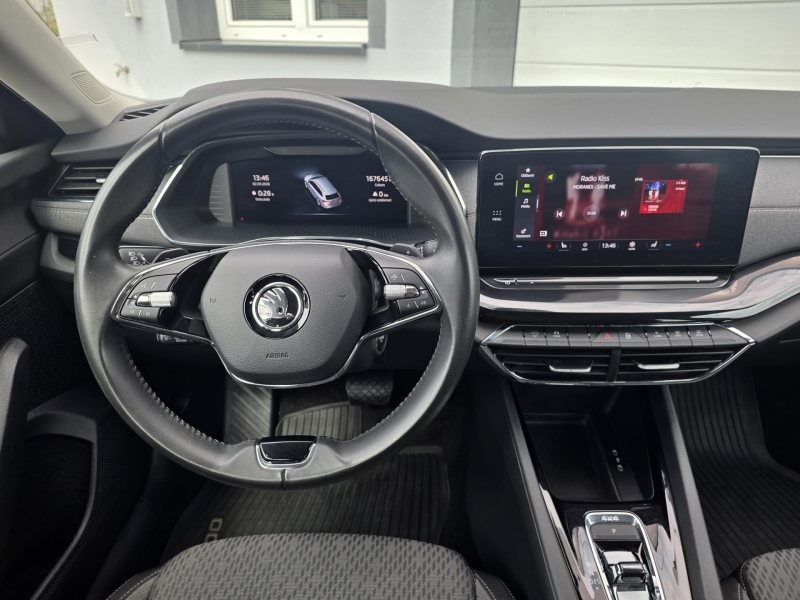 Škoda Octavia 2.0TDI 110kW 4x4 DSG STYLE – fotografie 12