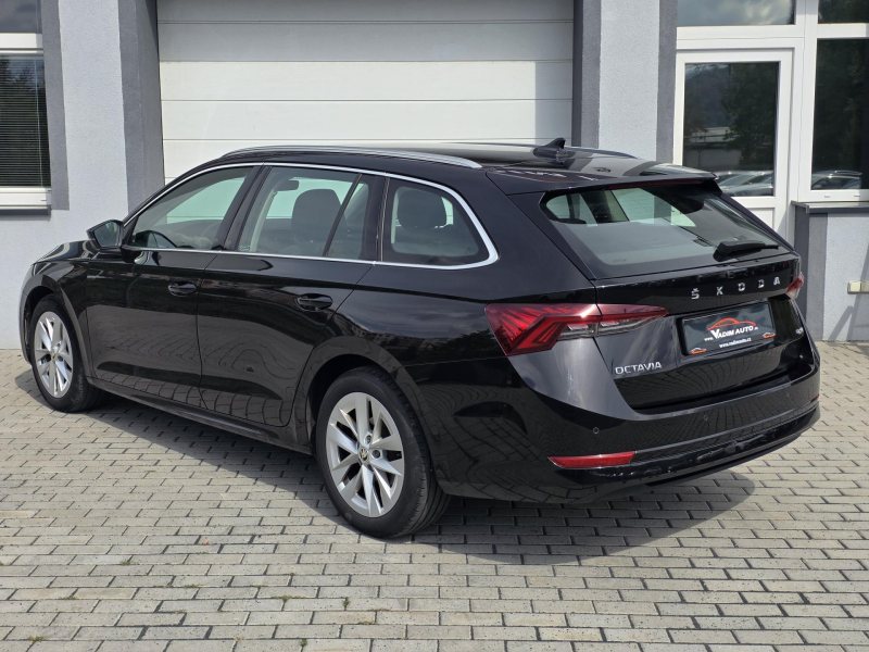 Škoda Octavia 2.0TDI 110kW 4x4 DSG STYLE – fotografie 4