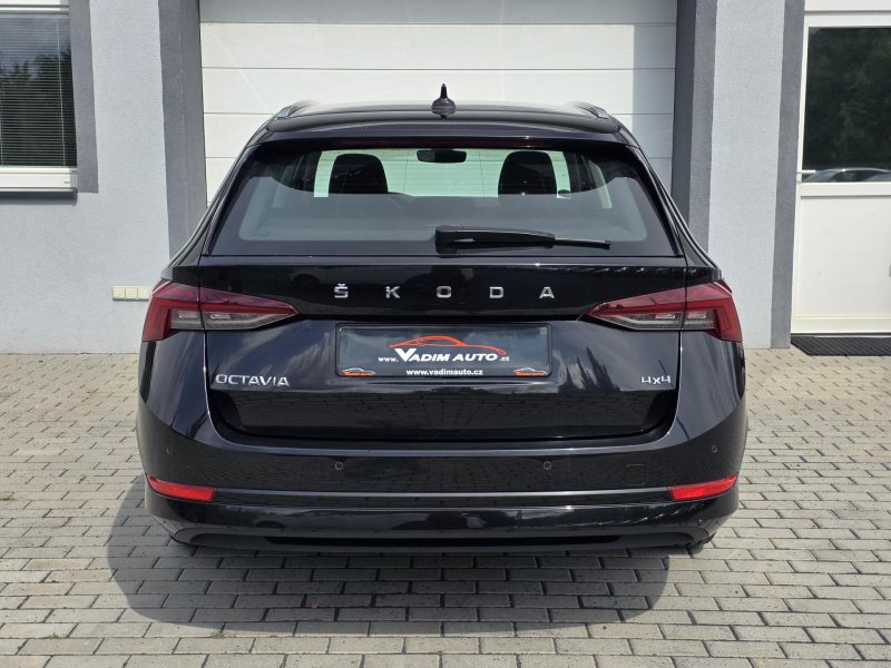 Škoda Octavia 2.0TDI 110kW 4x4 DSG STYLE – fotografie 7
