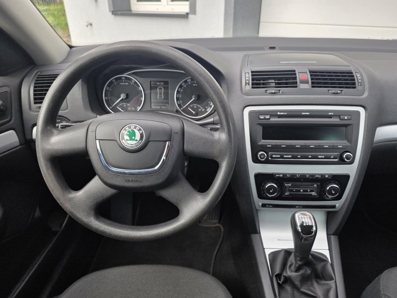 Škoda Octavia 1.4TSI 90kW ELEGANCE TAŽNÉ – fotografie 12