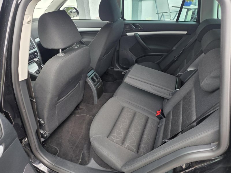 Škoda Octavia 1.4TSI 90kW ELEGANCE TAŽNÉ – fotografie 10