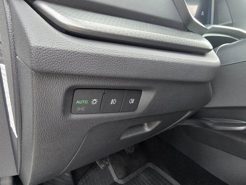 Škoda Octavia 2.0TDI AMBITION 1.MAJITEL ČR – fotografie 16