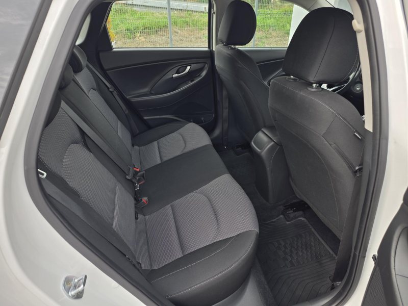 Hyundai i30 1.0T-GDi 88kW Comfort ČR NOVÉ – fotografie 11