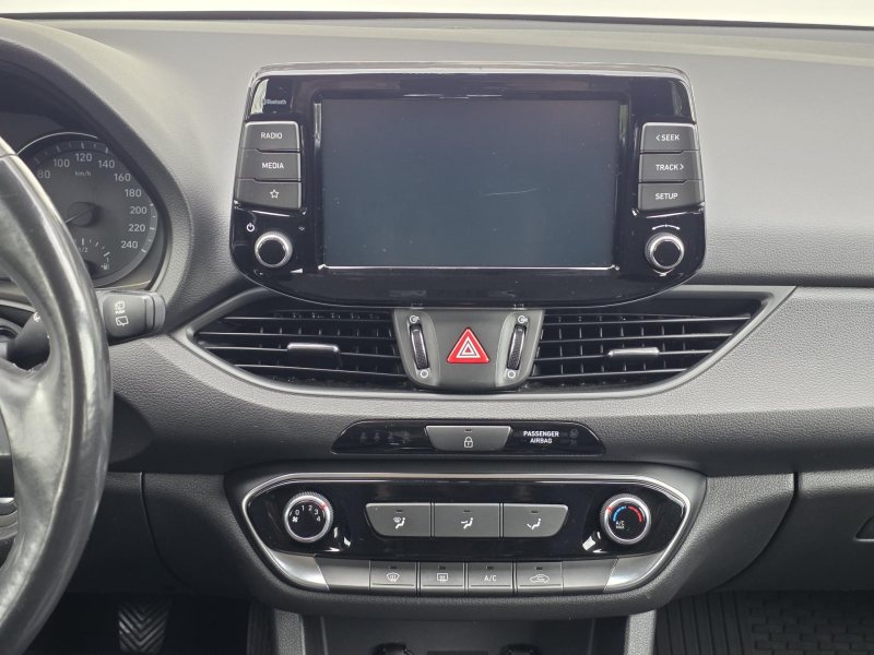 Hyundai i30 1.0T-GDi 88kW Comfort ČR NOVÉ – fotografie 14