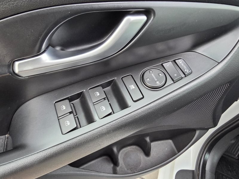 Hyundai i30 1.0T-GDi 88kW Comfort ČR NOVÉ – fotografie 18