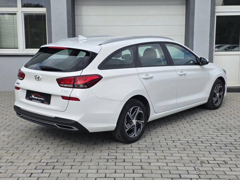 Hyundai i30 1.0T-GDi 88kW Comfort ČR NOVÉ – fotografie 4