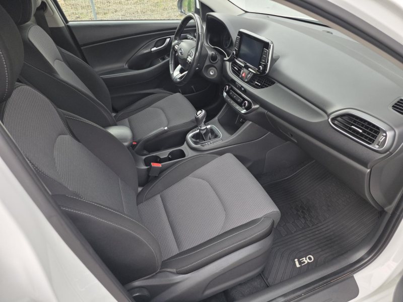 Hyundai i30 1.0T-GDi 88kW Comfort ČR NOVÉ – fotografie 9