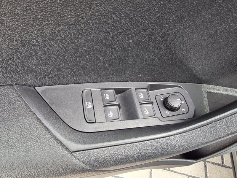 Škoda Karoq 1.5TSI 110kW DSG DRIVE ČR NOVÉ – fotografie 18