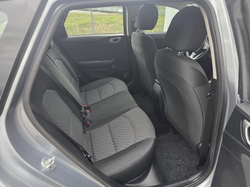 Kia Ceed 1.5T-GDi 118kW FRESH 1MAJITEL – fotografie 11
